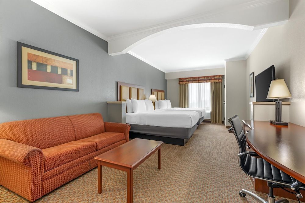 Best Western Plus Waxahachie Inn & Suites