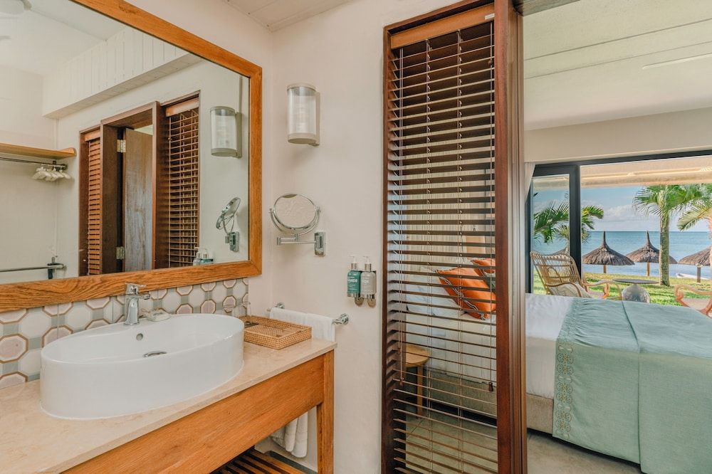 Veranda Paul & Virginie Hotel & Spa - Adults Only Superior Room, Sea View 12