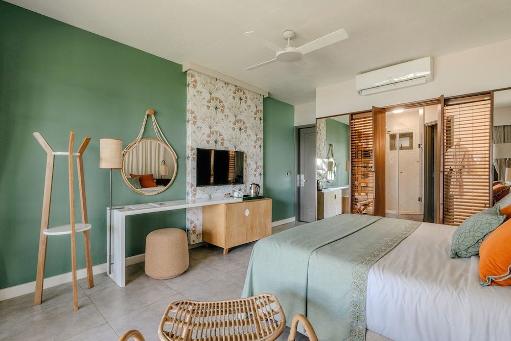 Veranda Paul & Virginie Hotel & Spa - Adults Only Superior Room, Sea View 7