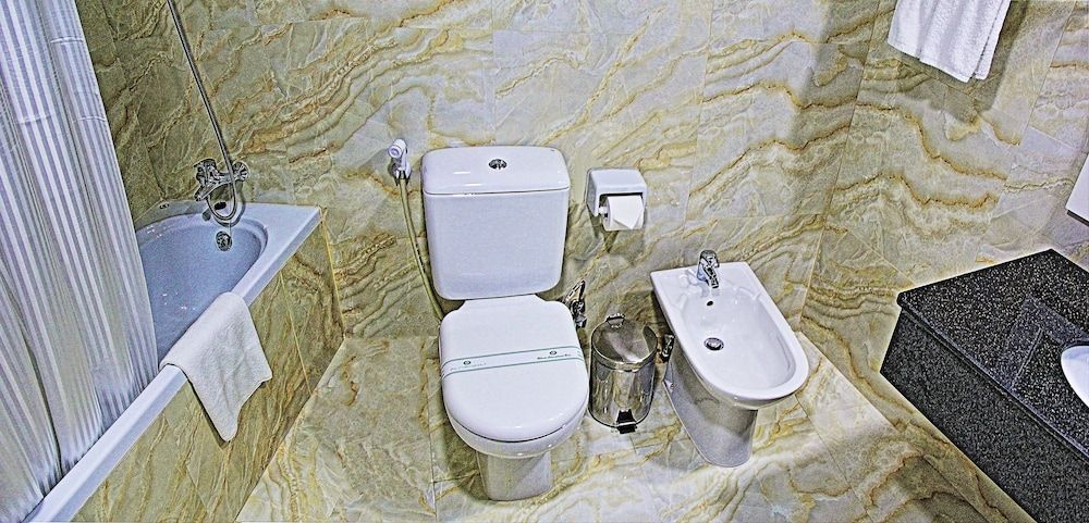 undefined Bahrain International Hotel 7