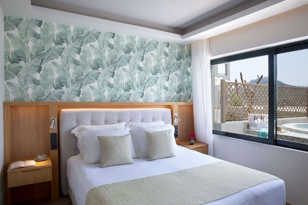 Executive Suite, Hot Tub, Sea View