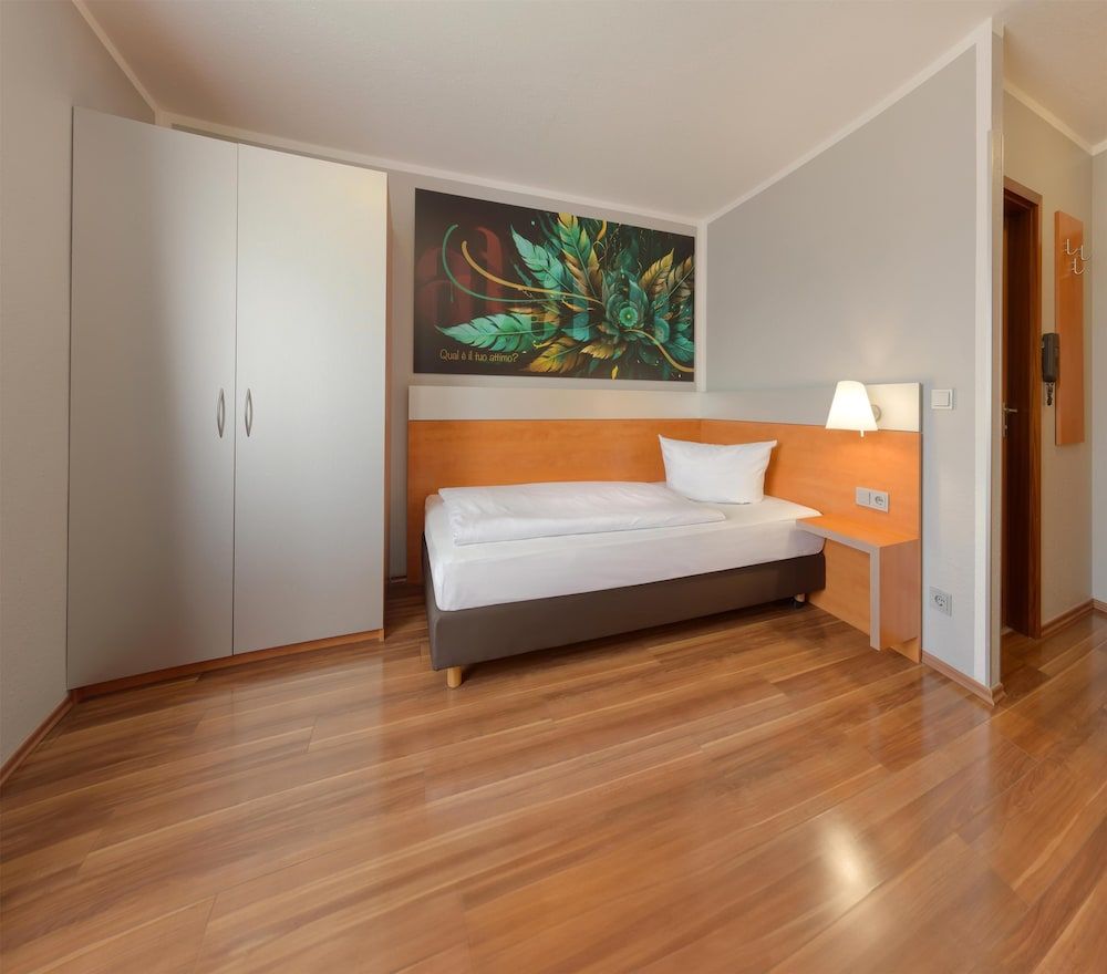 attimo Hotel Stuttgart Business Single Room 3