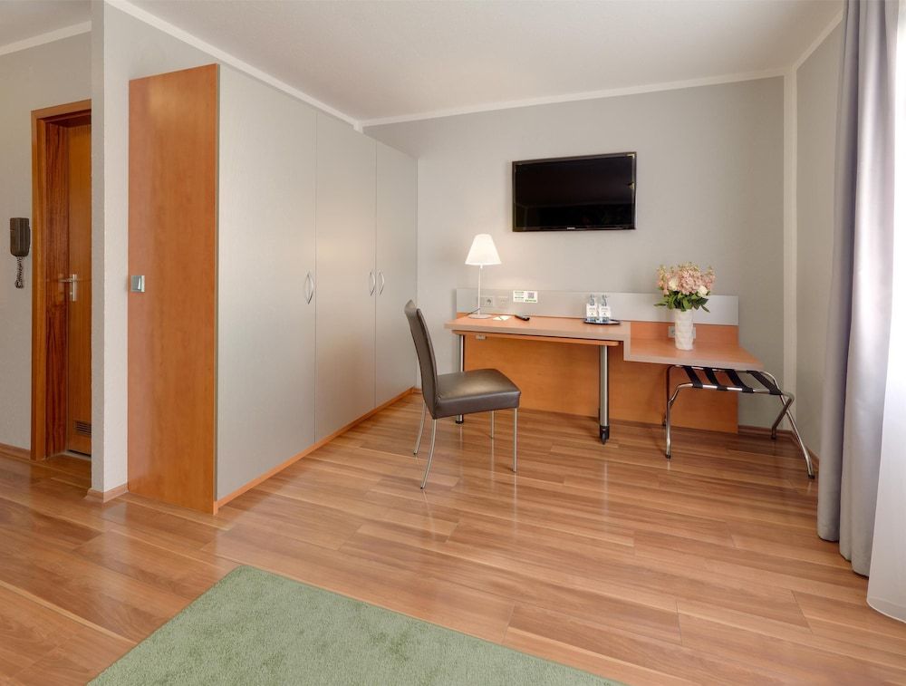 attimo Hotel Stuttgart Superior Double Room 9