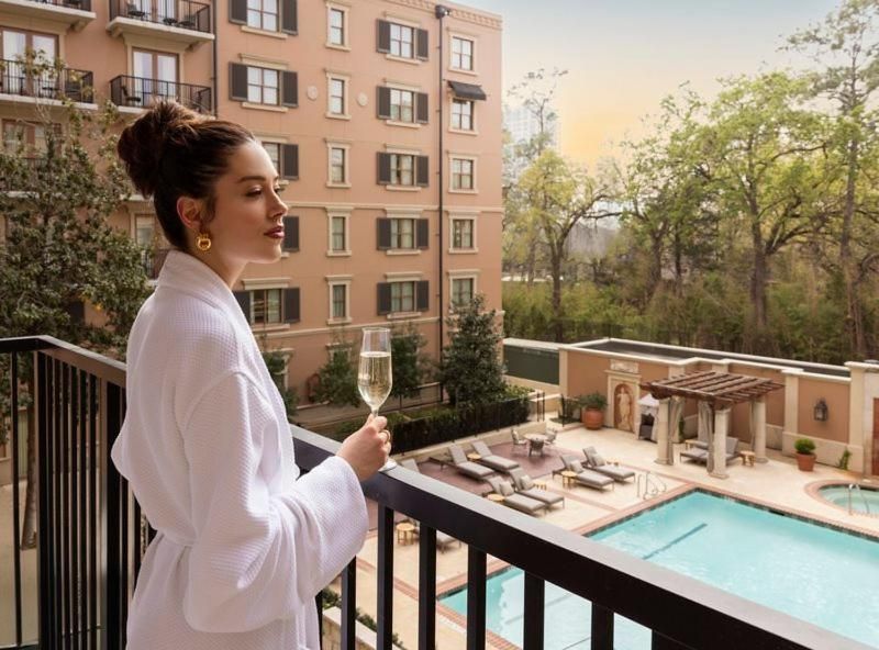 Suite with Pool View