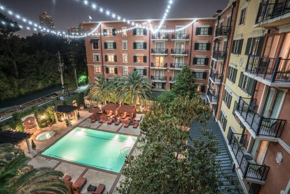 undefined Hotel Granduca Houston 7