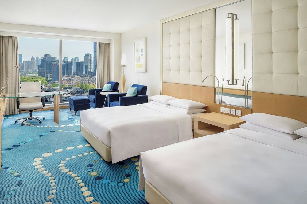 undefined Renaissance Shanghai Yu Garden Hotel on the Bund 5