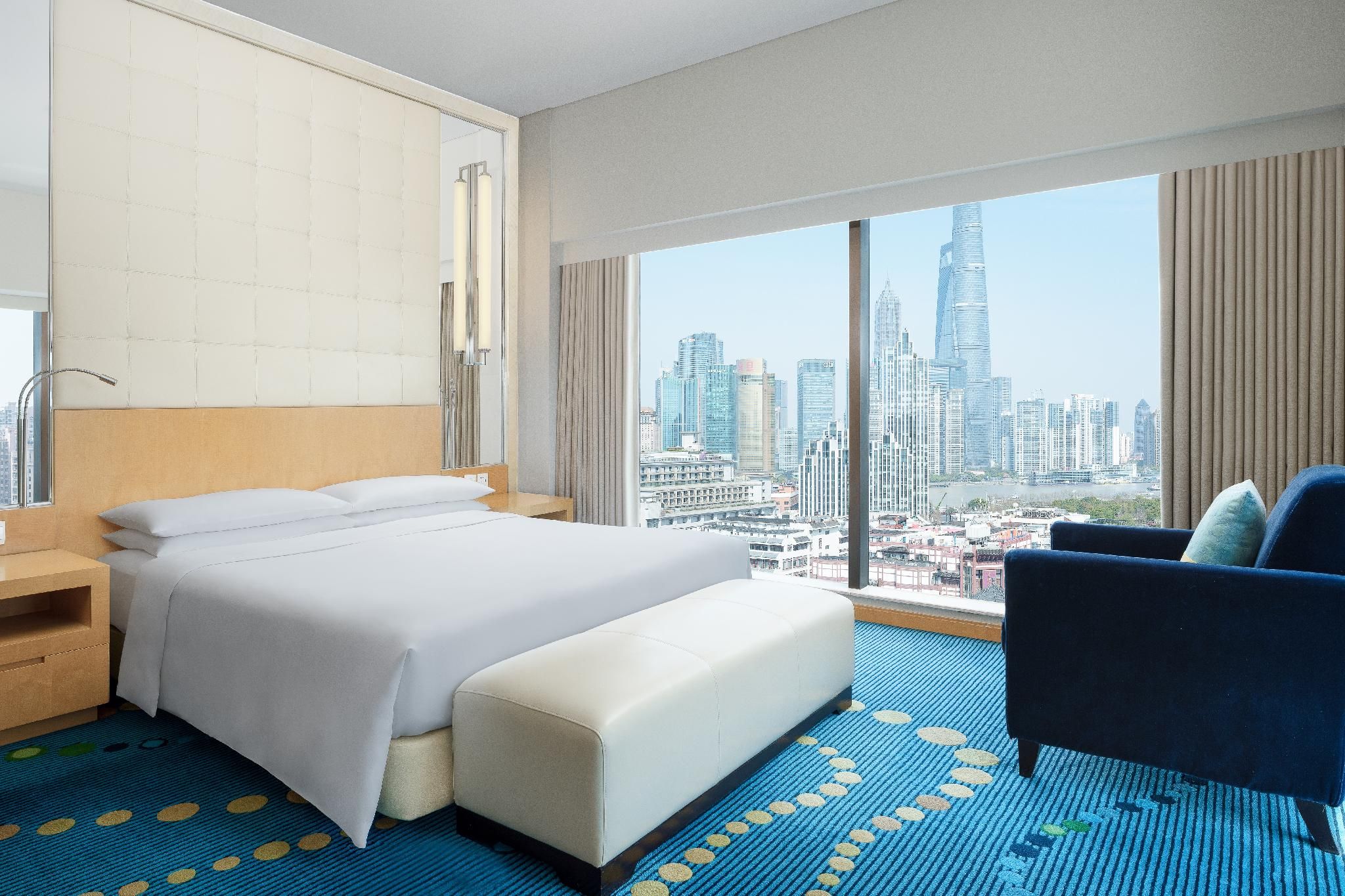 undefined Renaissance Shanghai Yu Garden Hotel 5