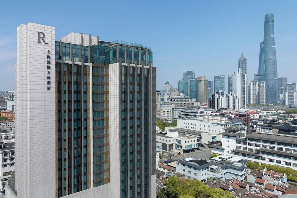 undefined Renaissance Shanghai Yu Garden Hotel on the Bund 6