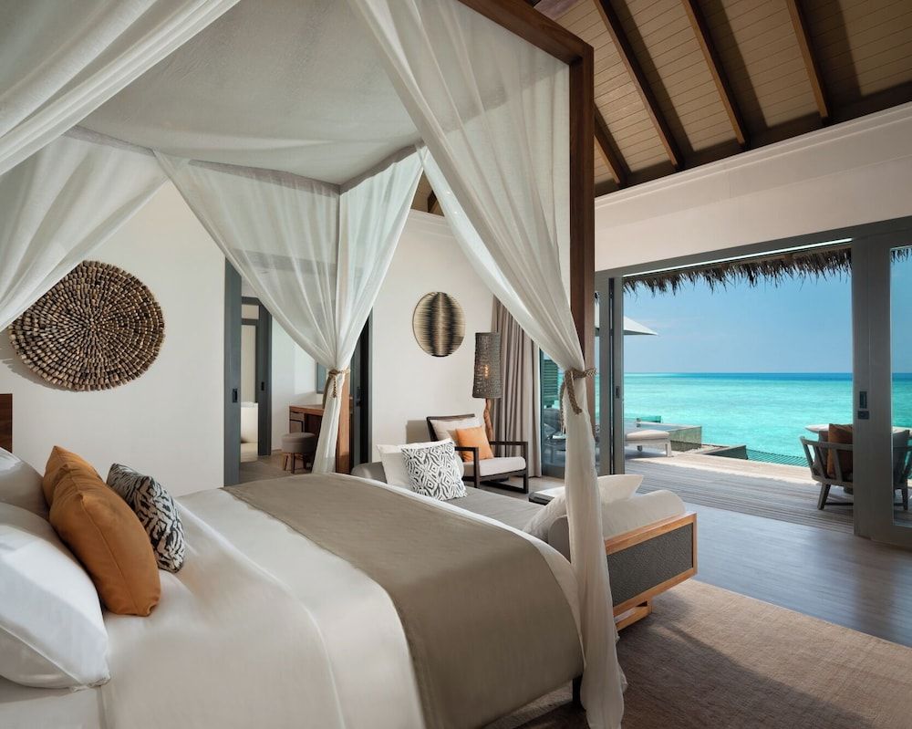 Vakkaru Maldives One Bedroom Over Water Pool Residence:30% off Seaplane Transfers, 11 Jan to 19 Dec 2025 Stay 4