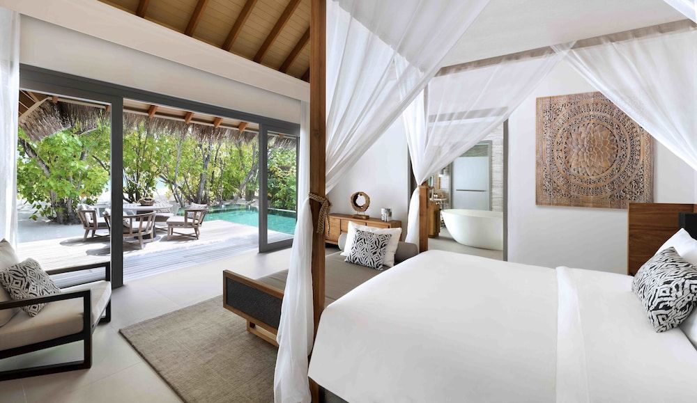 Vakkaru Maldives One Bedroom Deluxe Beach Pool  Residence :30% off Seaplane Transfers, 11 Jan to 19 Dec 2025 Stay