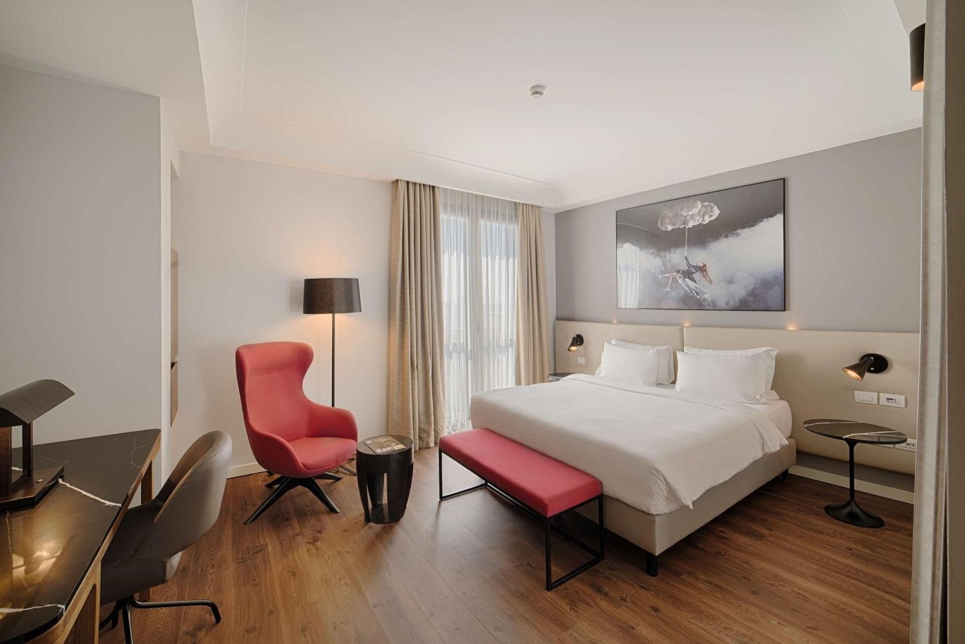 Radisson Blu Hotel, Milan Standard Guest Room 2