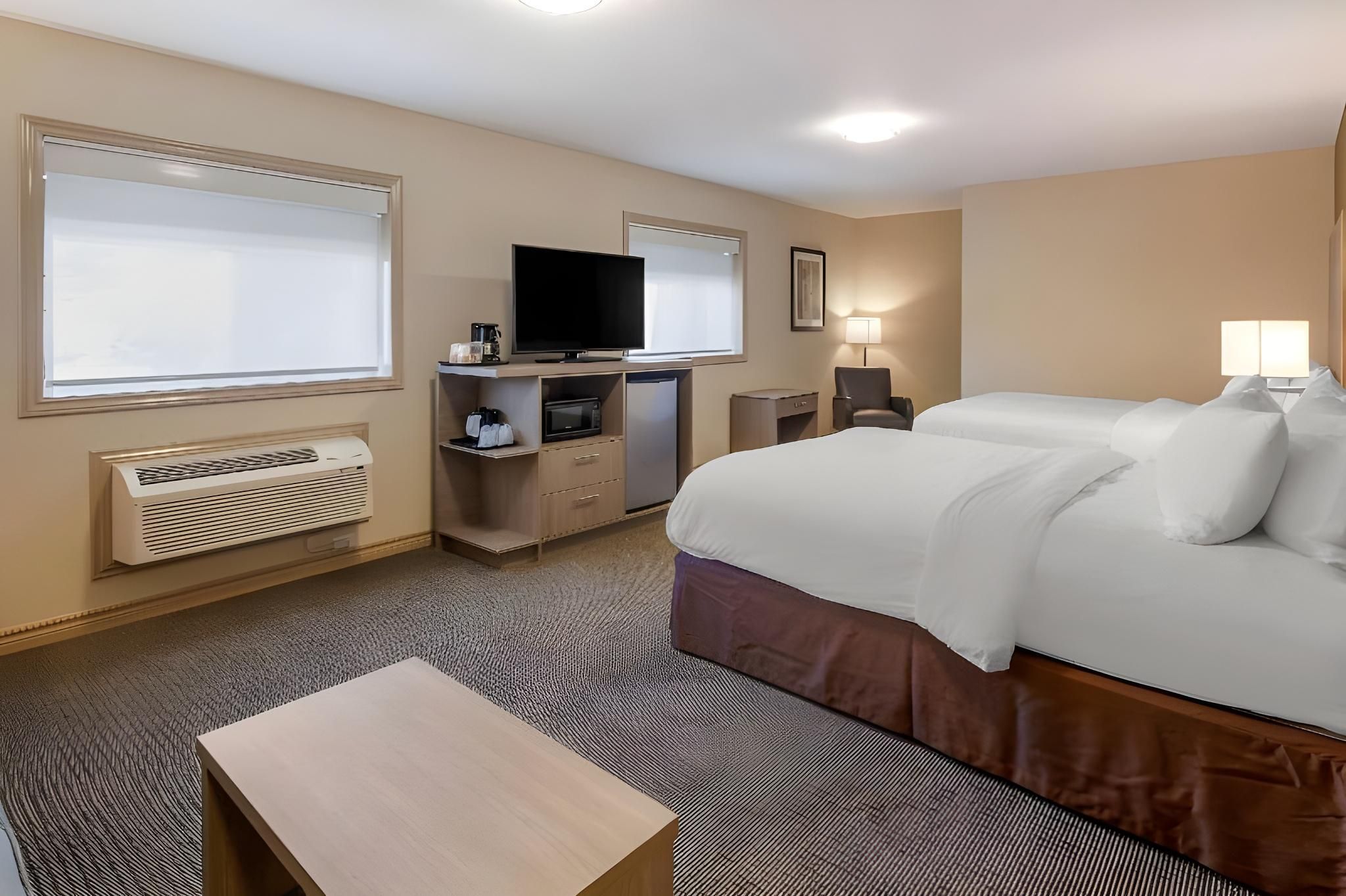 2 Queen Beds, Nonsmoking, Upgrade