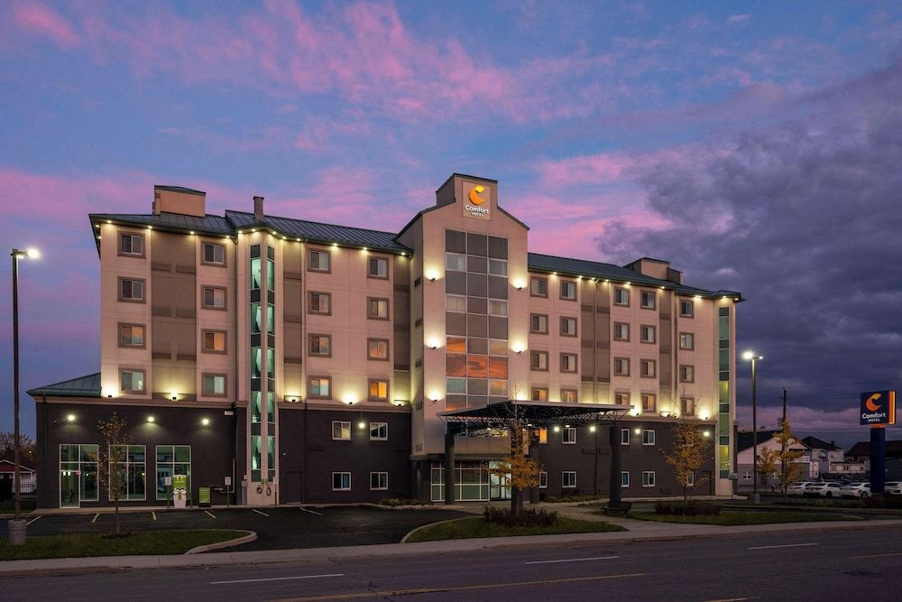 undefined Comfort Hotel 5