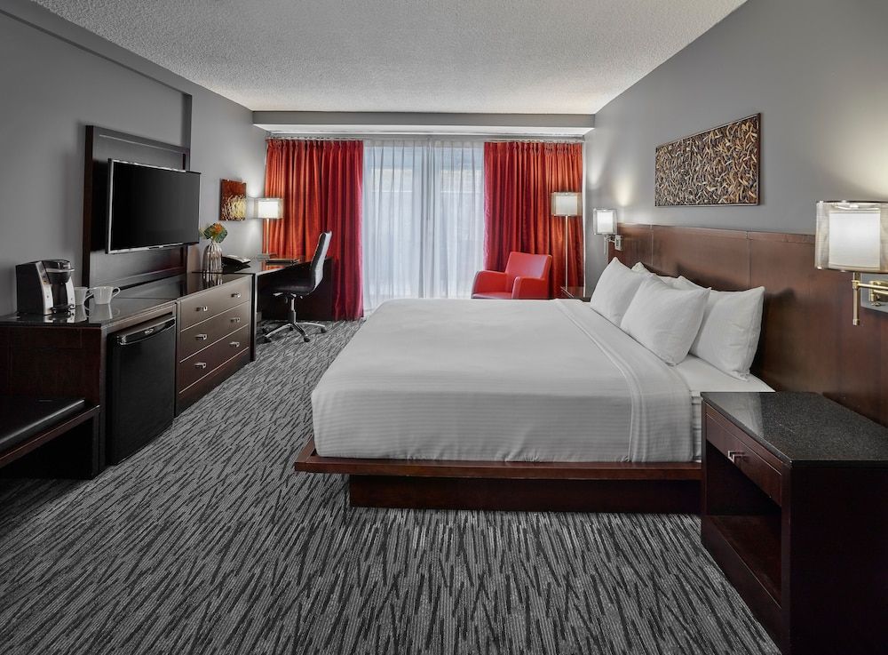 Matrix Hotel Premium Room, 1 King Bed