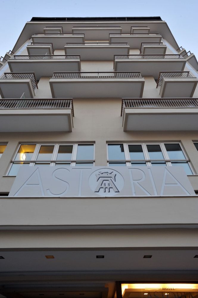 undefined Astoria Hotel 6