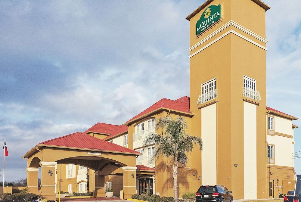 undefined La Quinta Inn & Suites by Wyndham Houston Hobby Airport 4