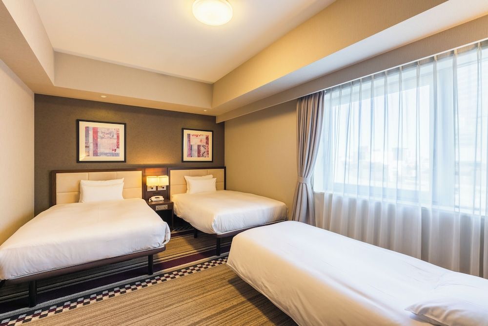 undefined Hotel Sunroute Plaza Shinjuku 2