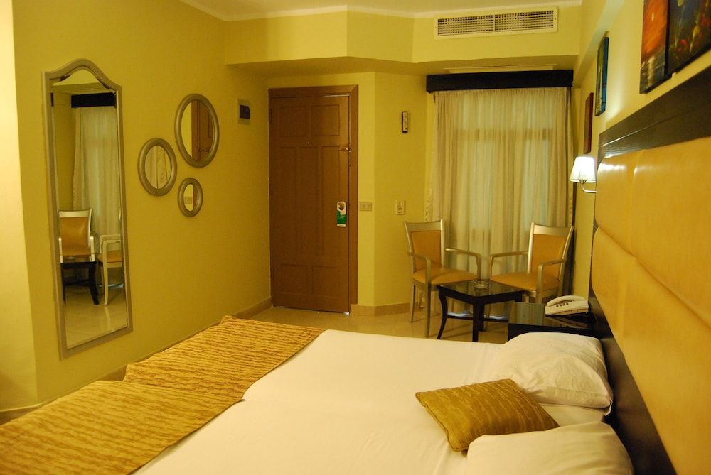 Cataract Layalina Resort Standard Room 2