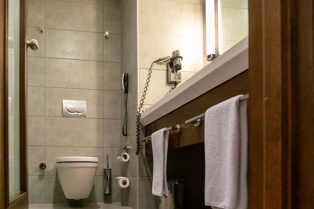 Midtown Hotel Istanbul Standard Double Room, City View 3