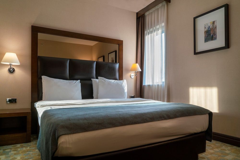 Midtown Hotel Istanbul Standard Double Room, City View
