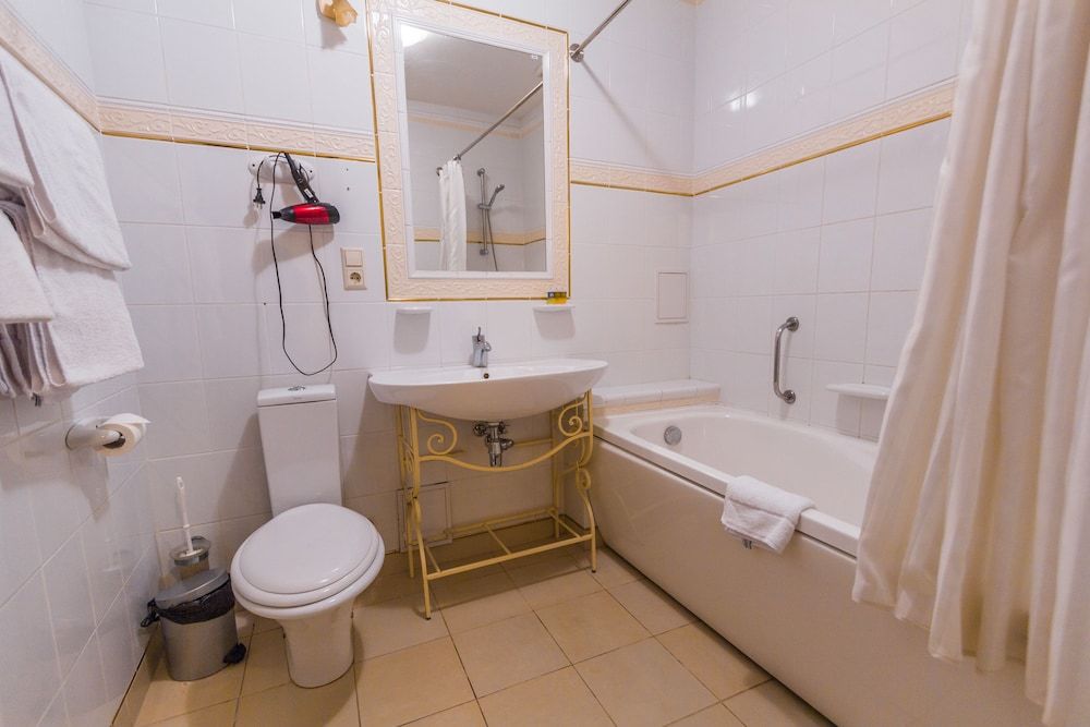 Garden Palace Hotel Superior Double Room 6