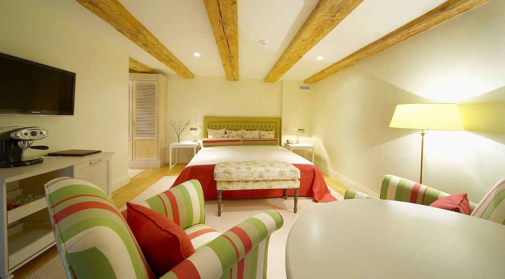 Garden Palace Hotel Room 2