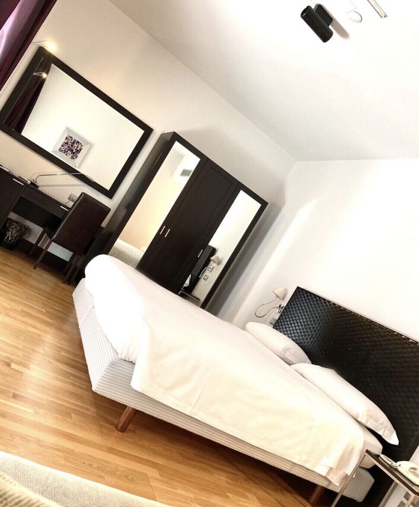 undefined MH Design Hotel 3
