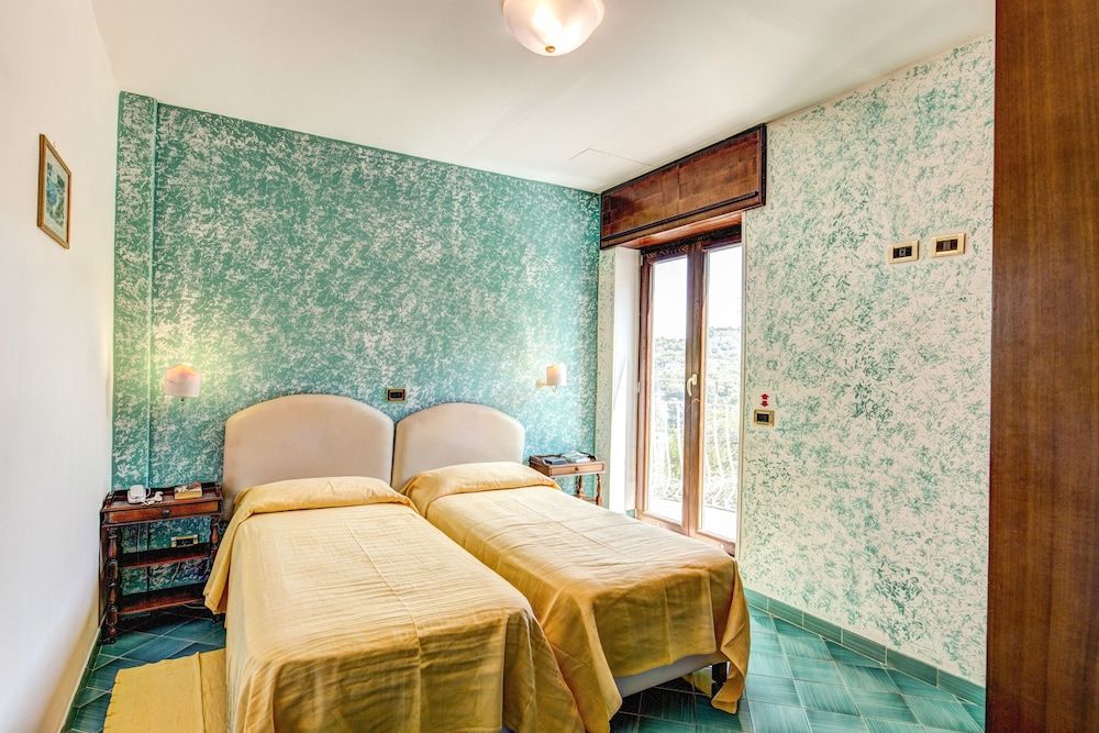 Classic Room, Balcony (Hermitage)
