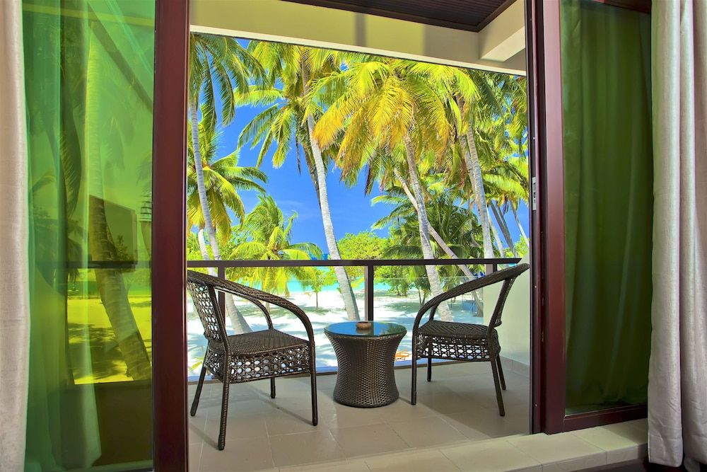 undefined Kaani Beach Hotel 6