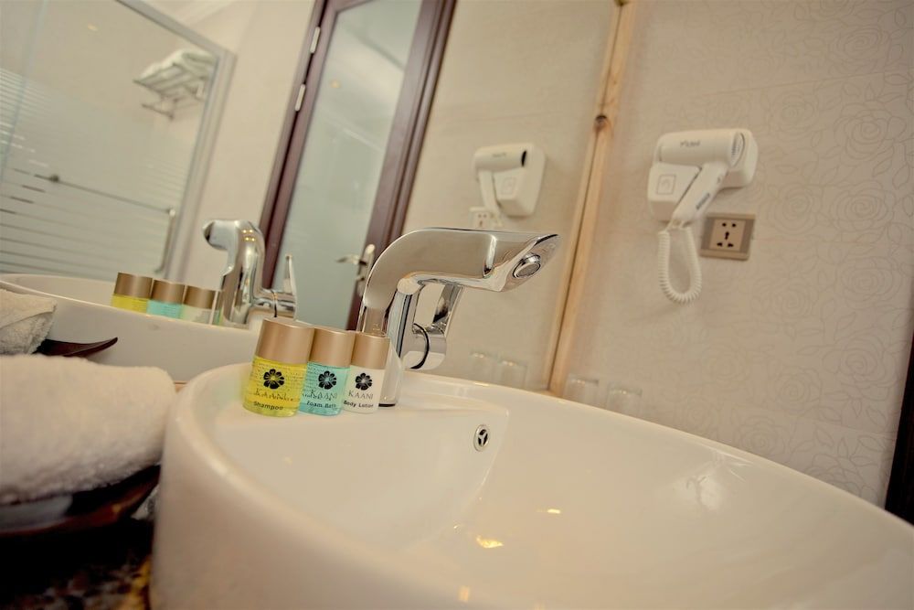undefined Kaani Beach Hotel 10