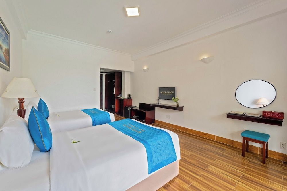 River Beach Resort and Residences Superior Twin Room