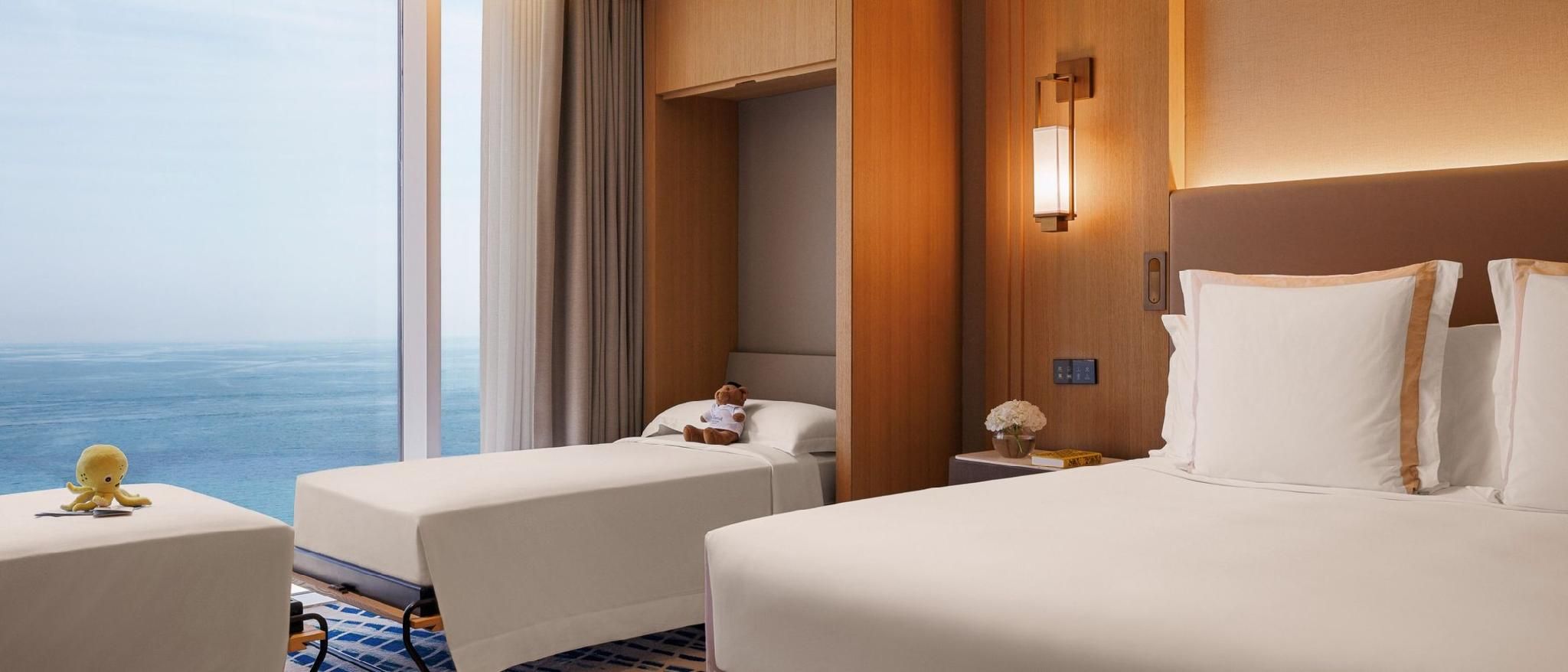 Ocean Balcony Club