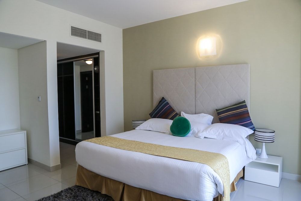 undefined Gulf Suites Hotel Amwaj 10