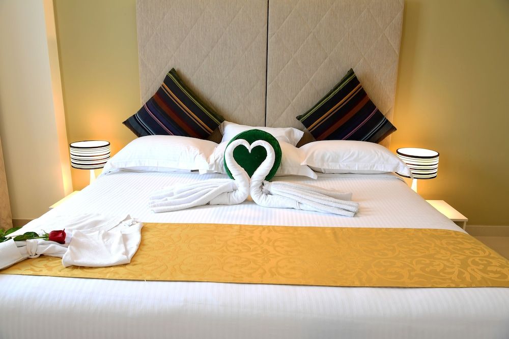 undefined Gulf Suites Hotel Amwaj