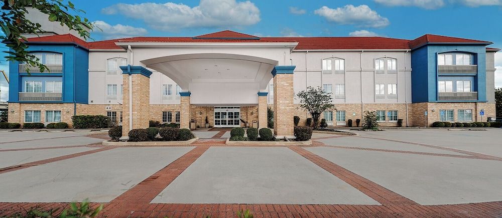 undefined Sonesta Essential Houston Westchase 5