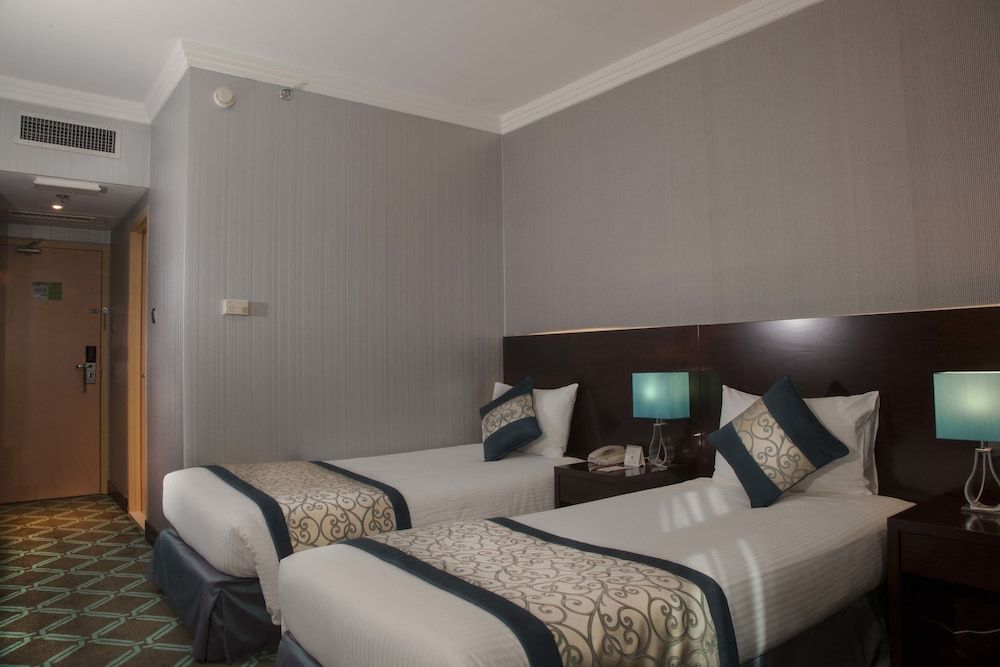 Novel Hotel City Center Deluxe Room 3