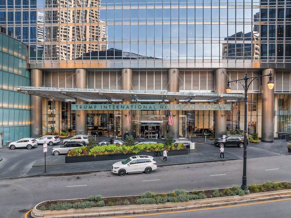 undefined Trump International Hotel & Tower Chicago 4