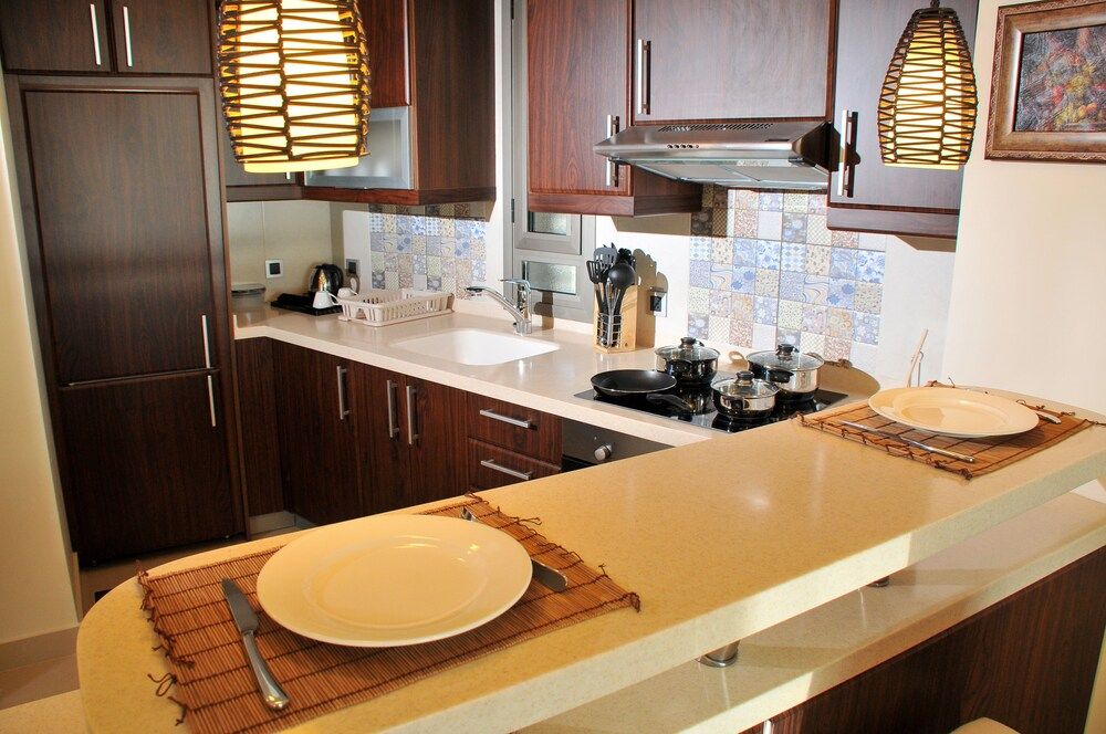 Dolphin Royal Suites Three-Bedroom Suite Family 9