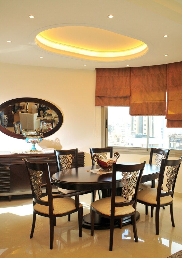 Dolphin Royal Suites Three-Bedroom Suite Family 8