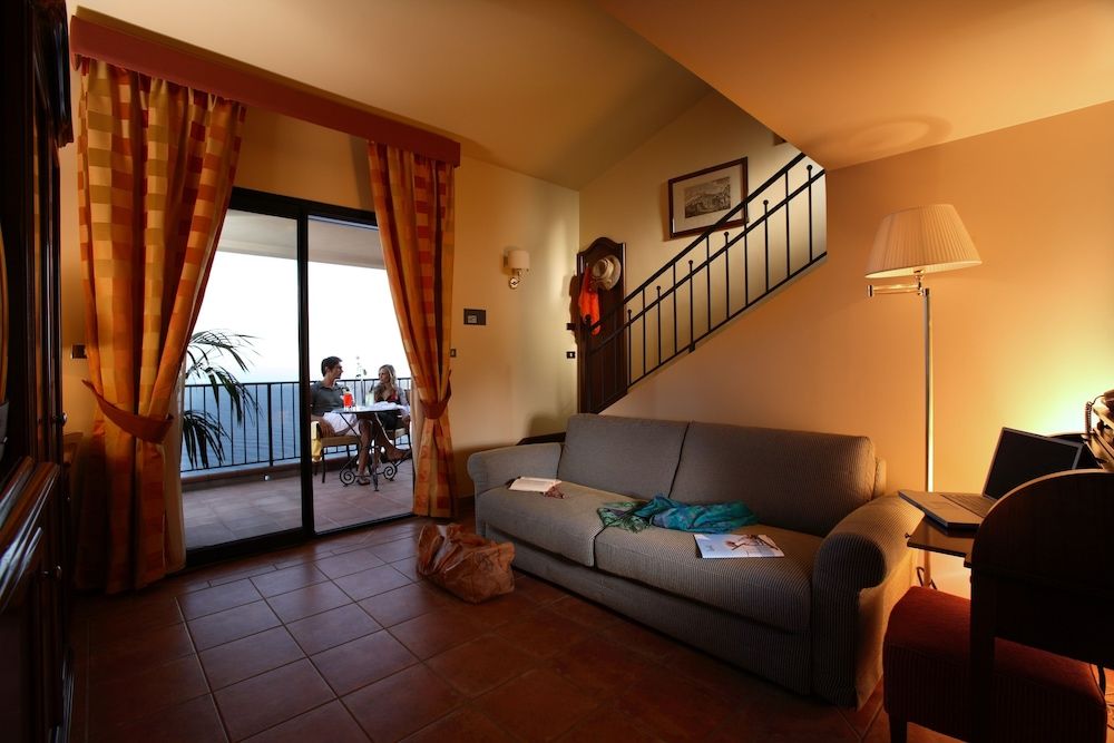 Deluxe Triple Room, Sea View