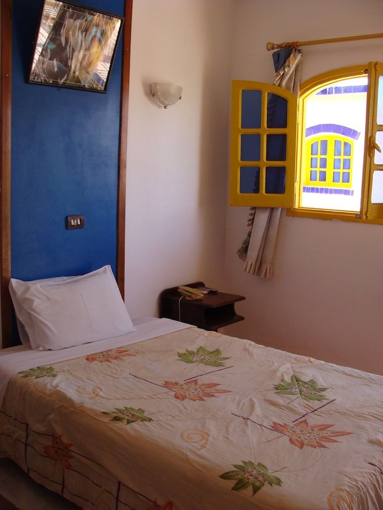 Economy Single Room