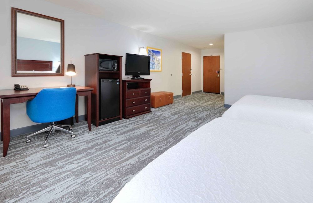 Room, 2 Queen Beds, Accessible, Non Smoking