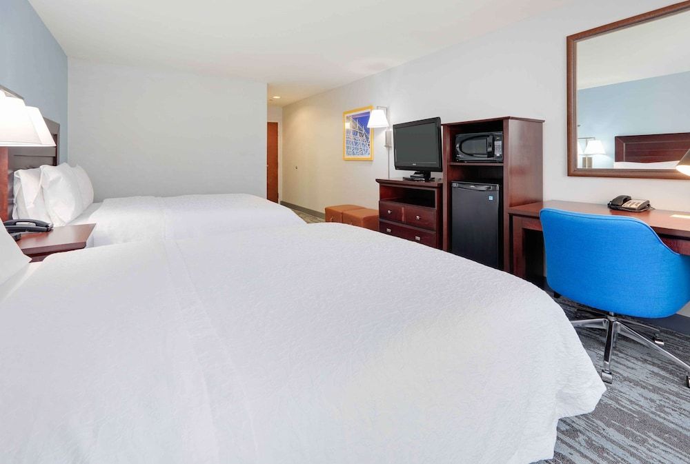 Standard, Two Queen Beds, Non-Smoking