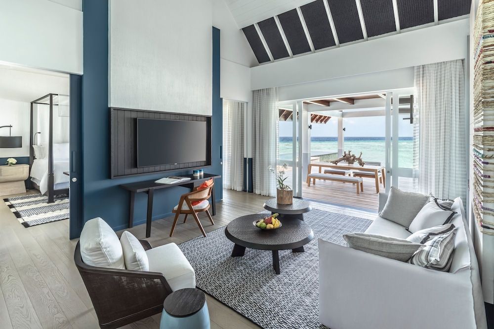 Family Villa, 1 King Bed (Sunset Water)