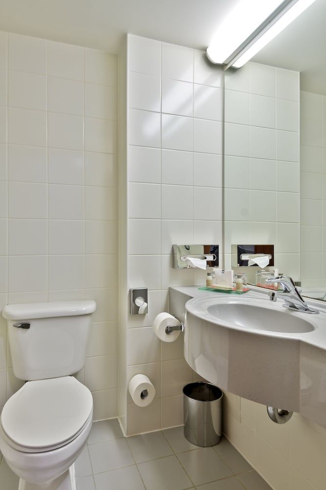 undefined Ramada by Wyndham Bucharest Parc 7