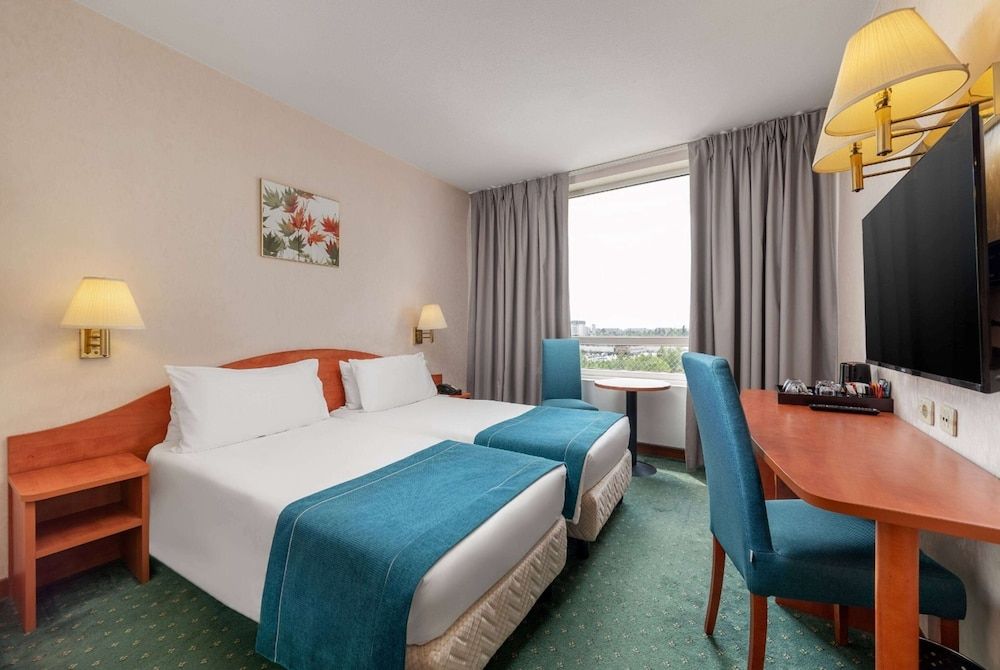 undefined Ramada by Wyndham Bucharest Parc 4