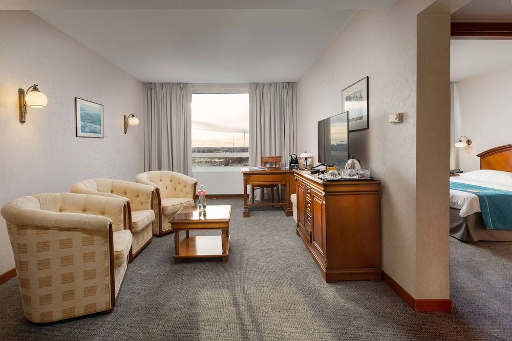 undefined Ramada by Wyndham Bucharest Parc 3
