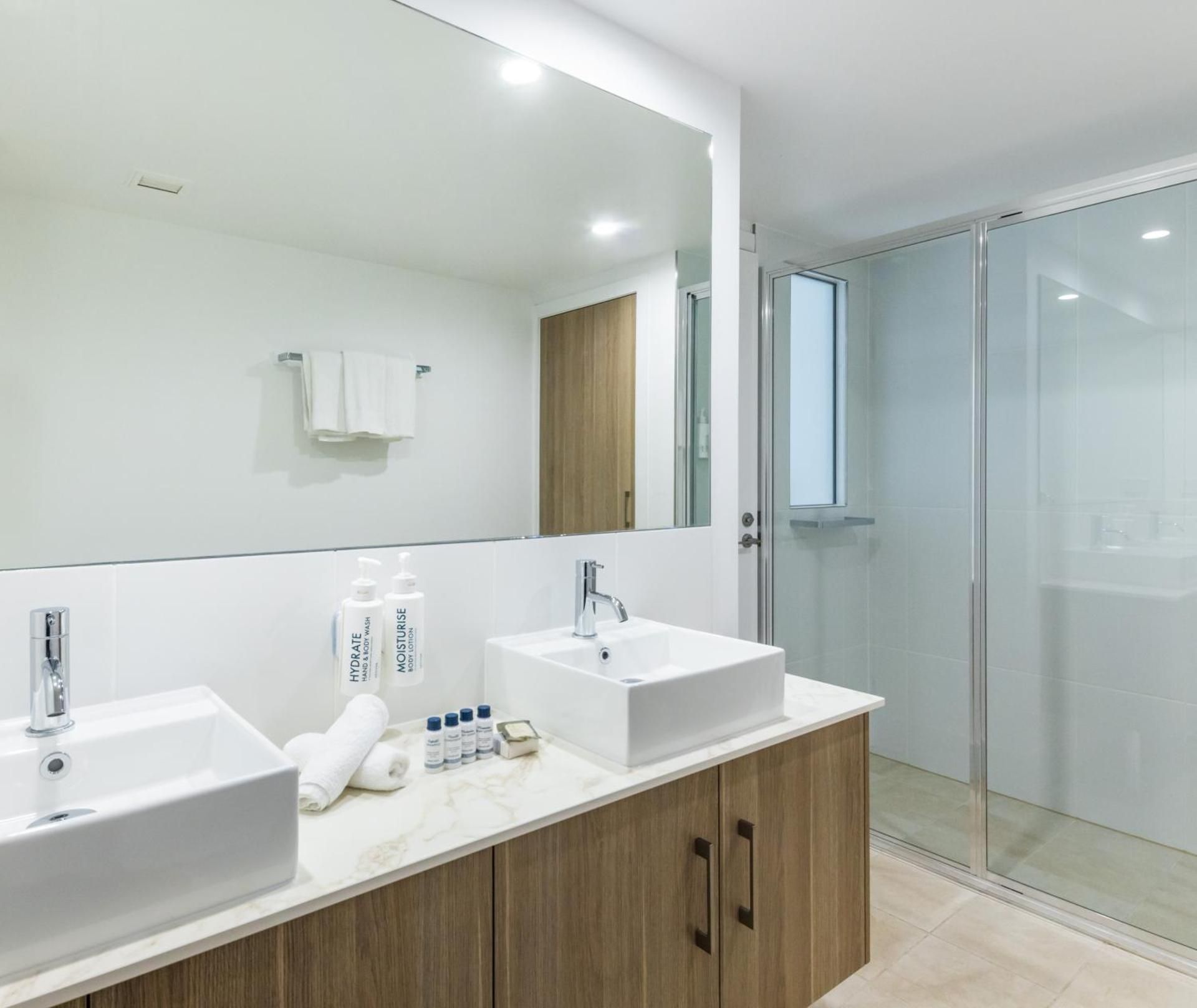 1 Bedroom Apartment Pool View Premier - No Housekeeping