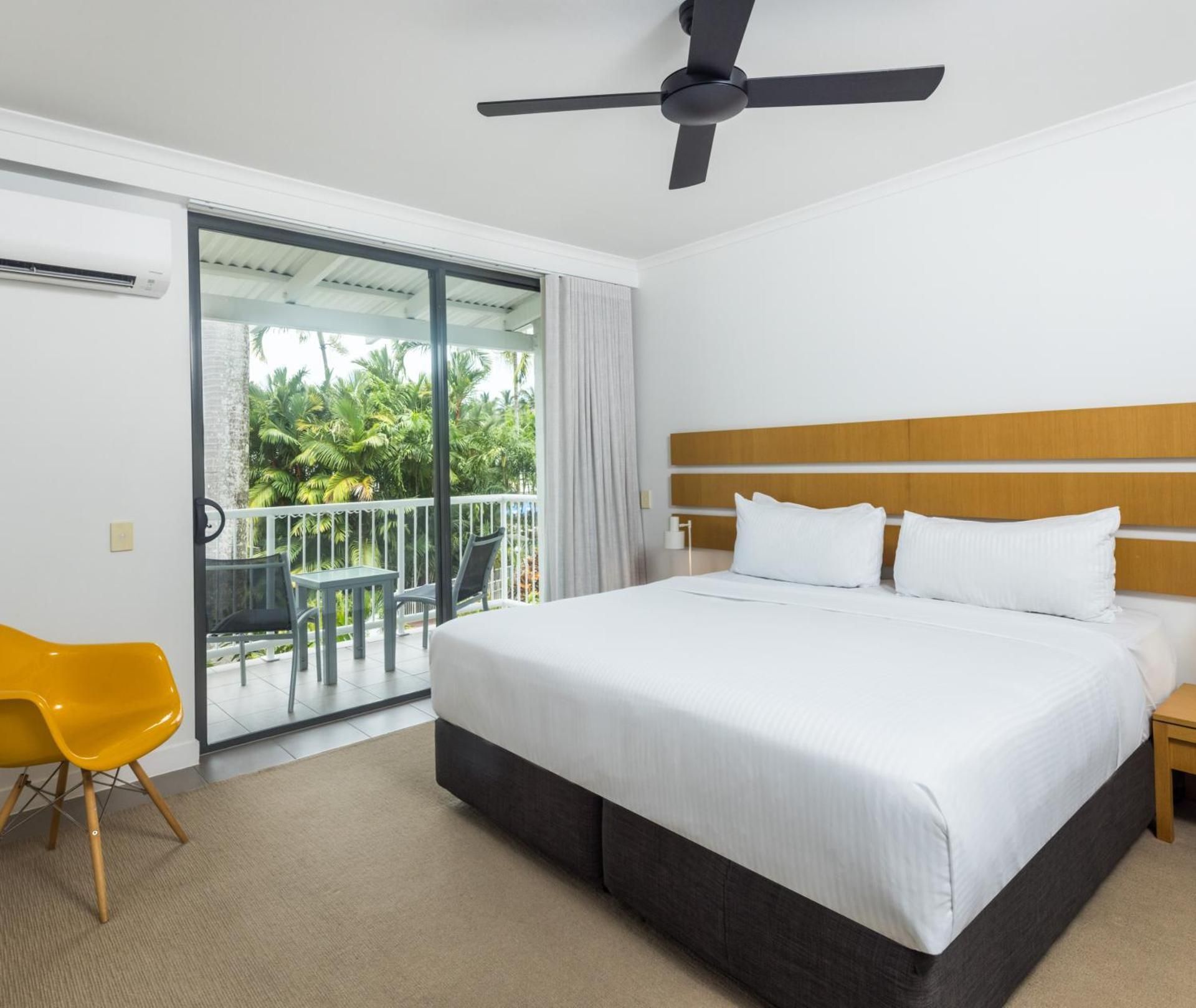 One-Bedroom Apartment with Pool View - No Housekeeping