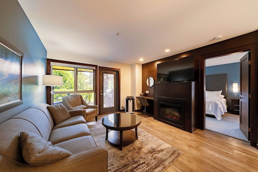Suite, 3 Bedrooms